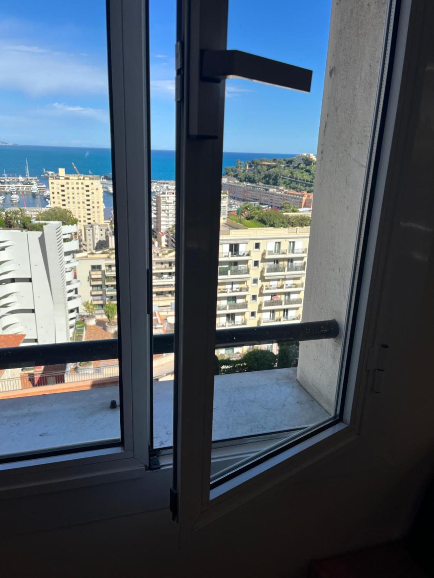 Plein Coeur De Monaco, A 300 Metres A Pied Du Port De Monaco, 4 Pieces Dans Des Escaliers Vue Mer Exceptionnelle Buitenkant foto